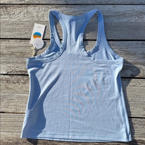 VUORI Lux Racerback Tank Surf blue  size medium nwt 💙 - Picture 2 of 9